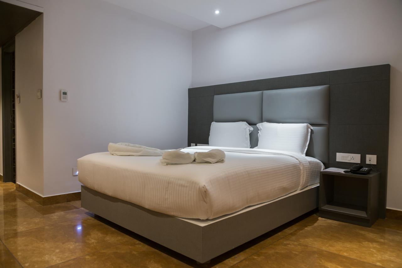 Hotel Hills Tirupattur Tiruppatur Bagian luar foto