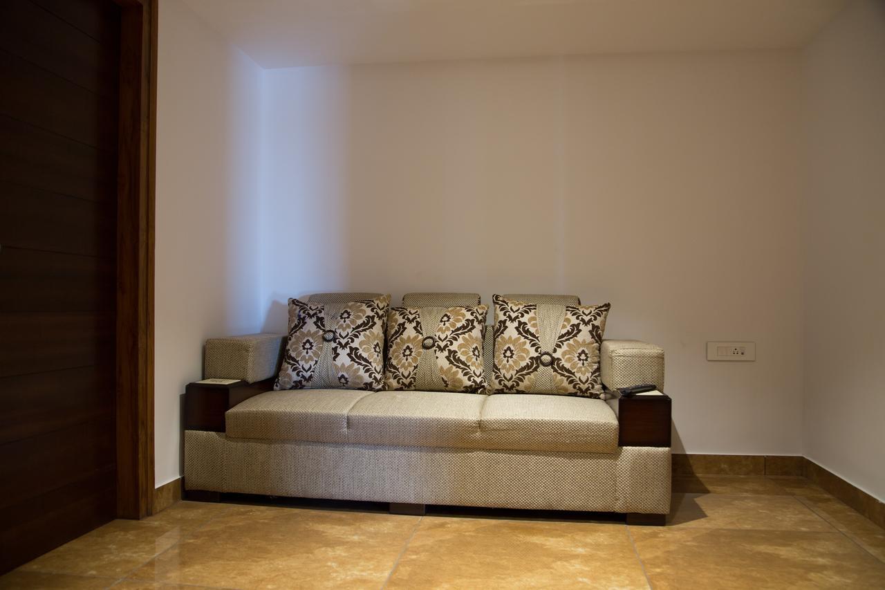 Hotel Hills Tirupattur Tiruppatur Bagian luar foto