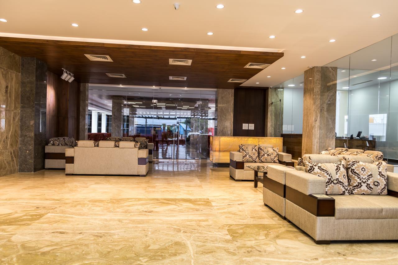 Hotel Hills Tirupattur Tiruppatur Bagian luar foto
